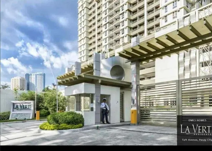 1br Laverti Minalist Affordable Family Staycation *